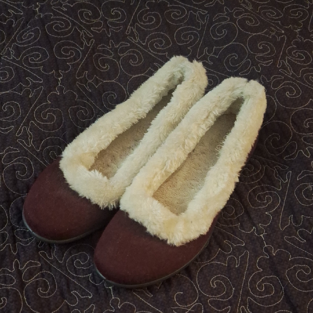 Women's Burgundy Fleece-Lined Slipper Shoes